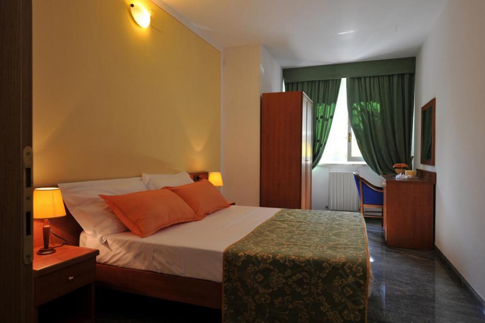 Holiday House Aurora Кортона Стая снимка