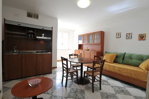Holiday House Aurora Кортона Екстериор снимка